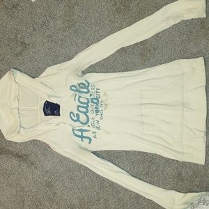 Woman's American eagle top